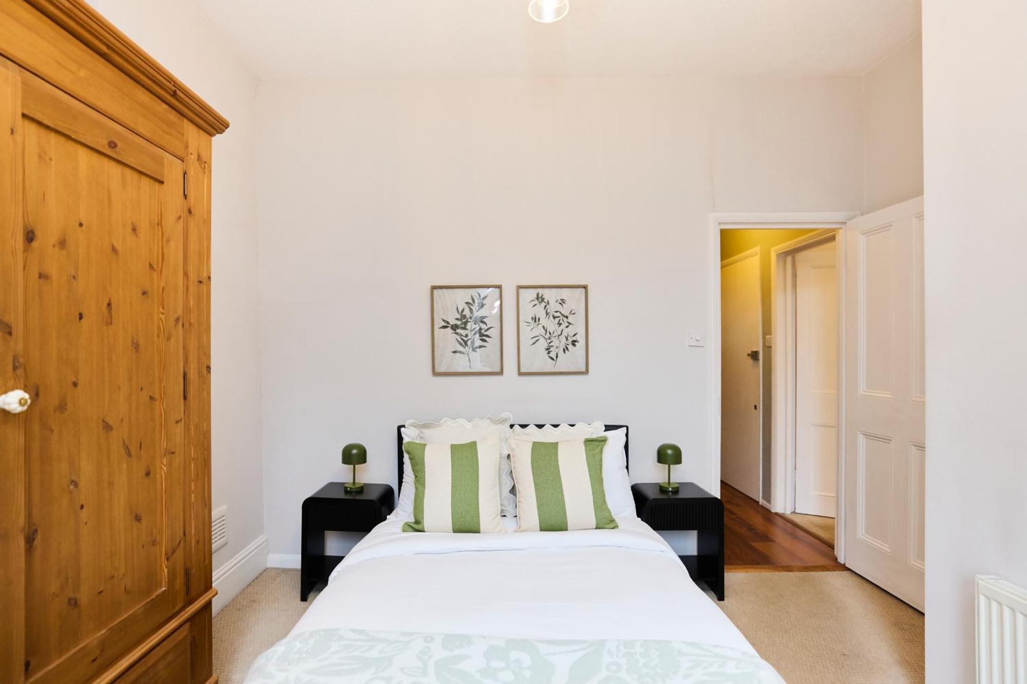 The West Hampstead Place - Inviting 2bdr Лондон